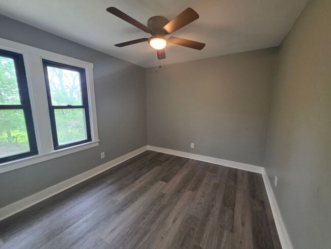 Building Photo - Newly updated 3 bedroom 1 bath house in Upper Hill!