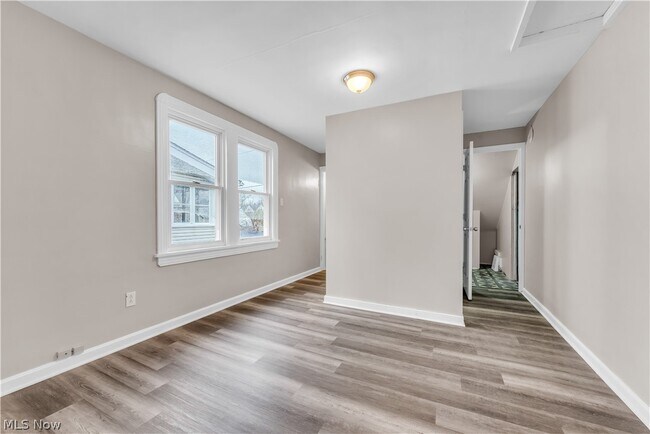 Building Photo - 4318 W 50th St