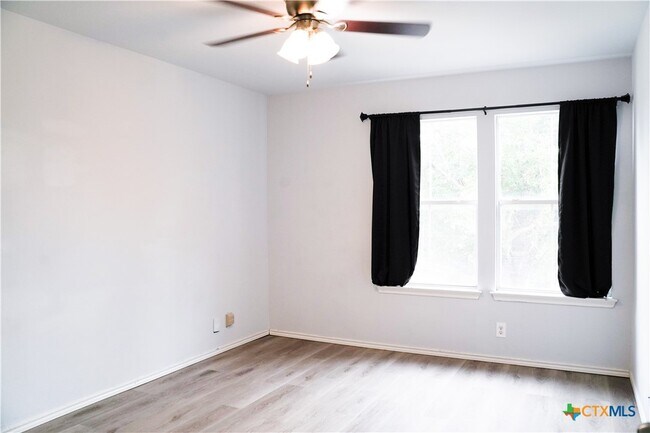 Building Photo - 11719 Wayward Daisy