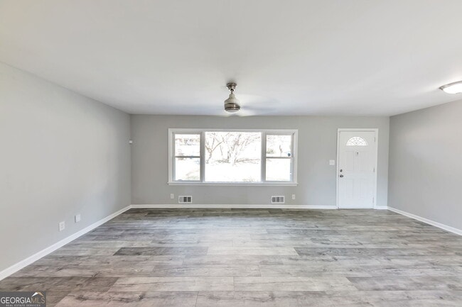 Building Photo - 2764 Veltre Pl SW