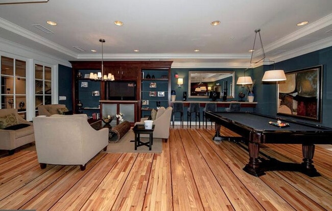 Building Photo - 2665 Prosperity Ave