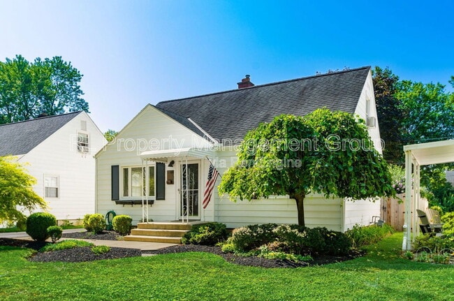 Building Photo - 459 Blenheim Rd