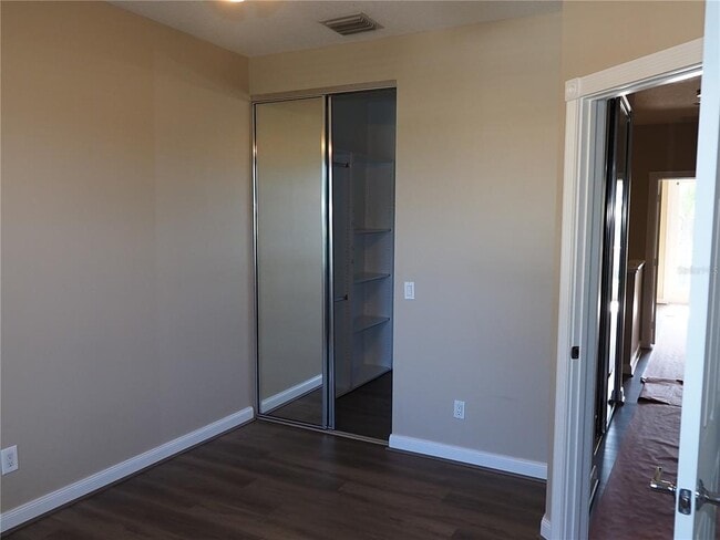 Building Photo - 1649 Napoli Dr W