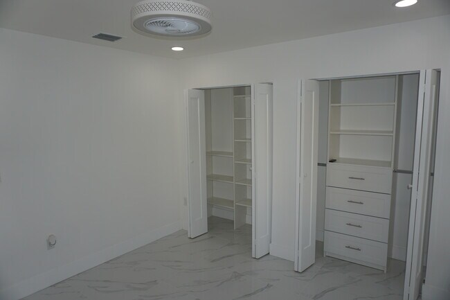 Building Photo - 15614 SW 110th Terrace