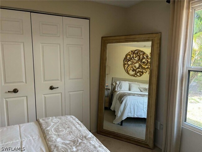 Building Photo - 1156 Oakes Blvd