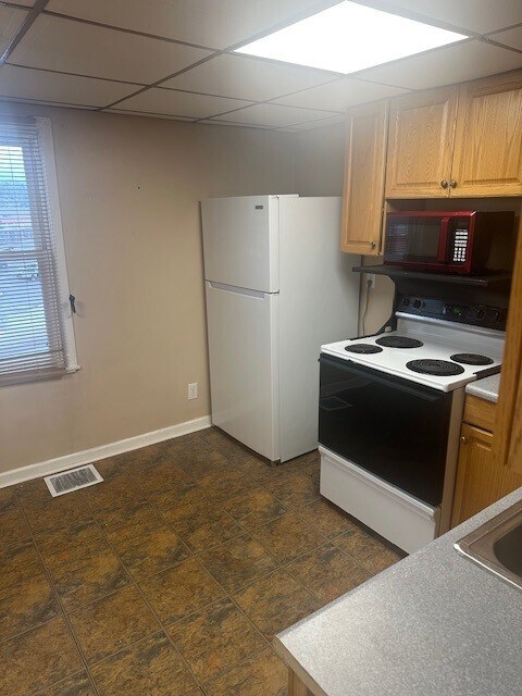 Building Photo - 131 Alameda Rd