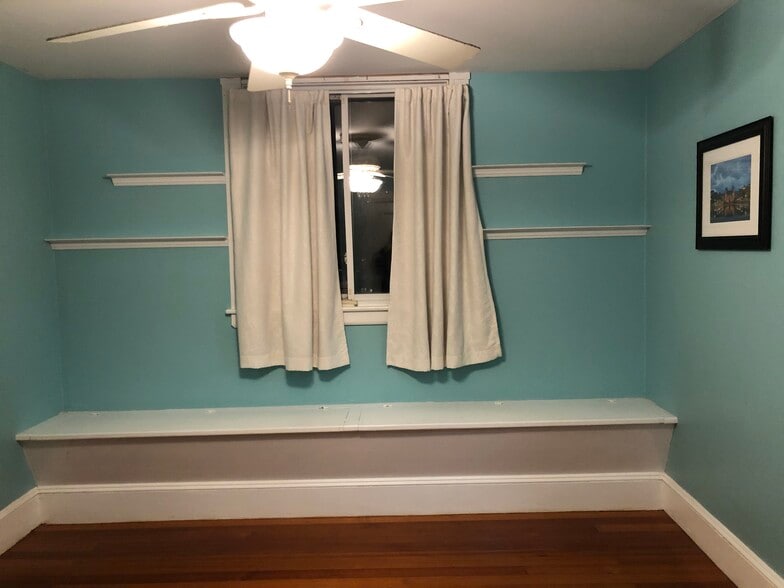 Master Bedroom - 40 Walpole St