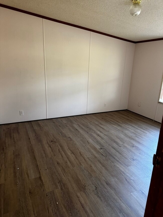Building Photo - 5667 Turner Dr