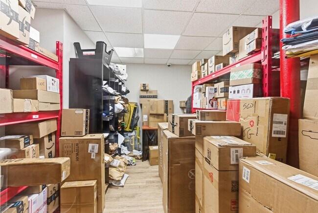 Building Photo - 5601 JFK Blvd E