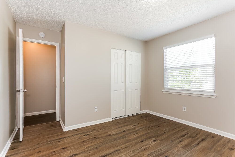 Building Photo - 2423 Scanlon Dr