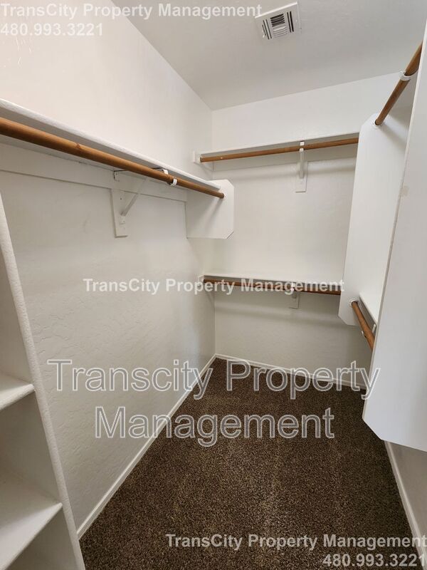 Building Photo - 4189 S Rim Rd