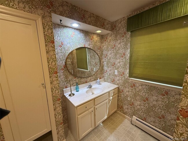 Building Photo - 112 Scott St