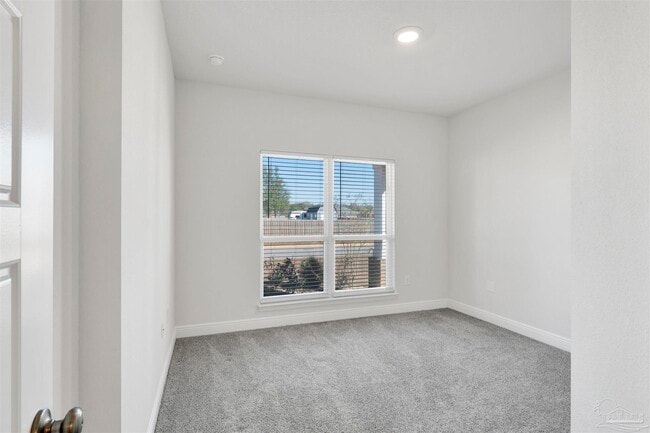 Building Photo - 6482 Cedar Ky Dr