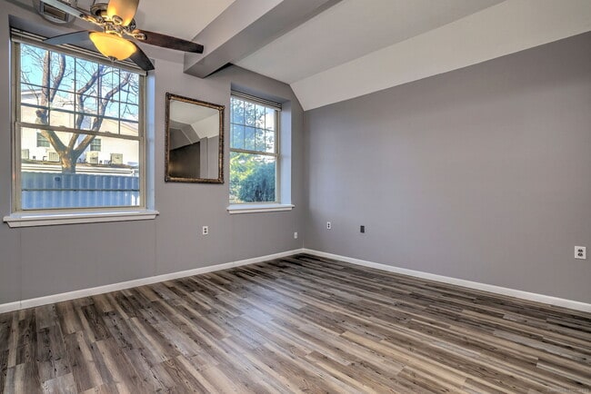 Building Photo - 146 High St