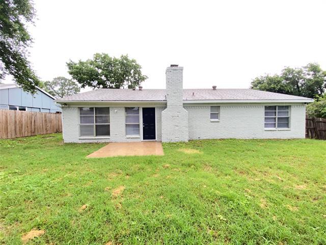 Building Photo - 5504 Pineridge Dr