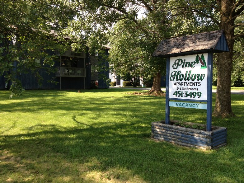 Building Photo - 4101 Pine Hollow Dr