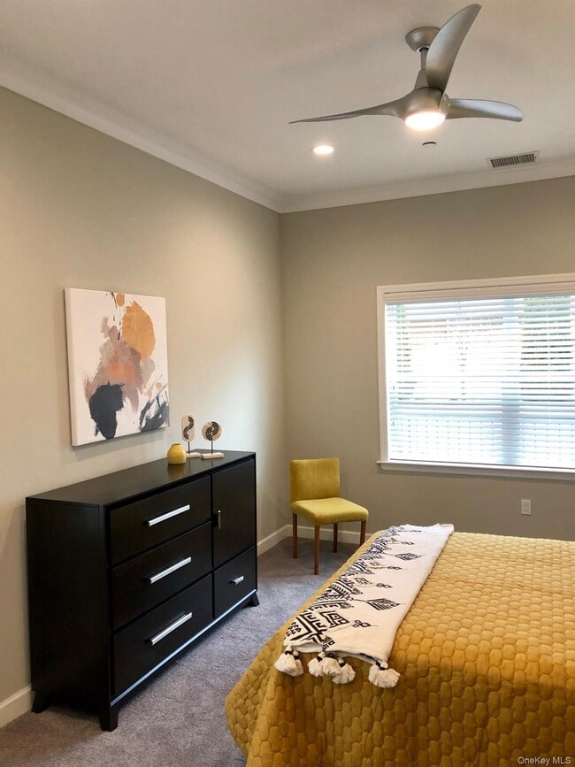 Building Photo - 148 S Front St