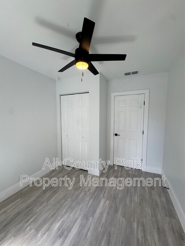 Building Photo - 1441 Dann St