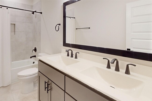 Building Photo - 3113 Somerset Levens Ln