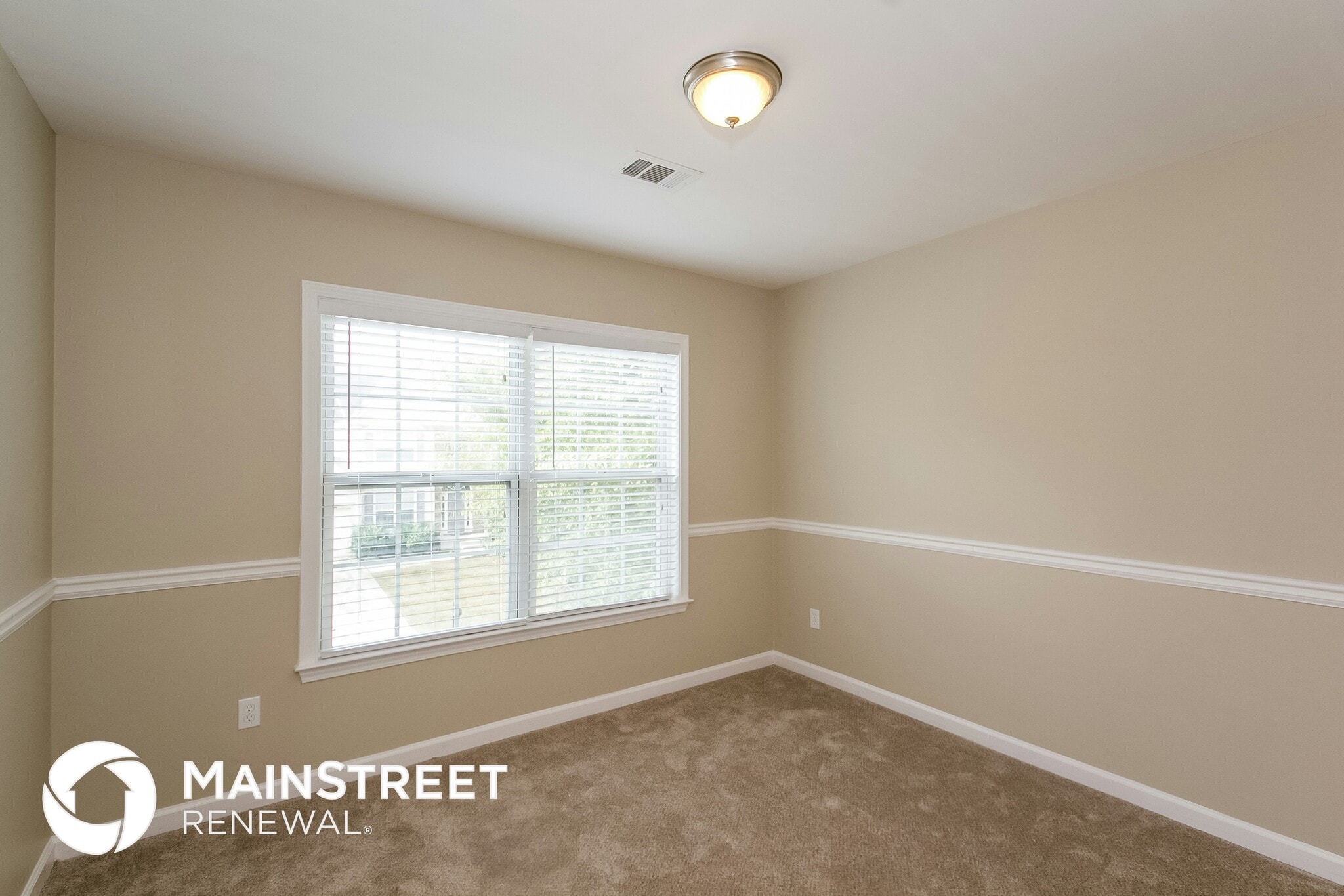 Building Photo - 3180 Elmendorf Dr NW