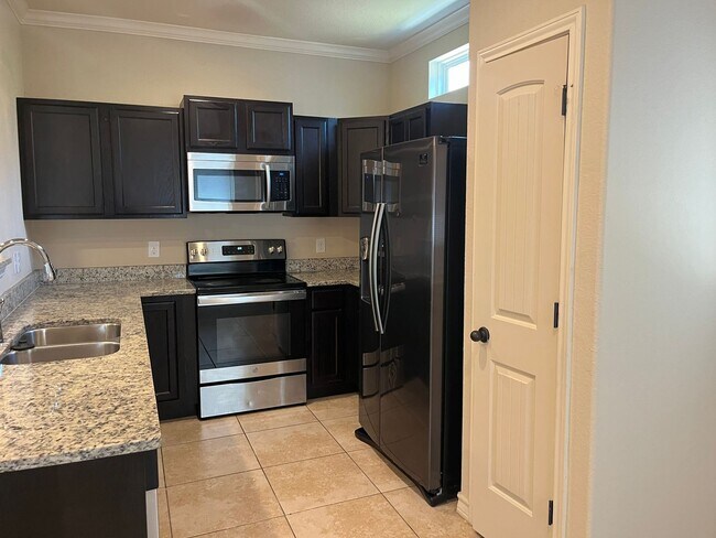 Building Photo - 6534 Marcel Wy