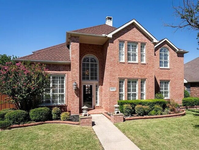 Building Photo - Beautiful 4 bedroom 3 bath home in a quiet...
