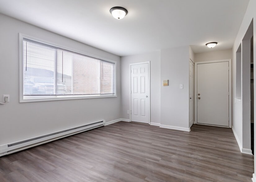 Building Photo - Onyx on Victoria