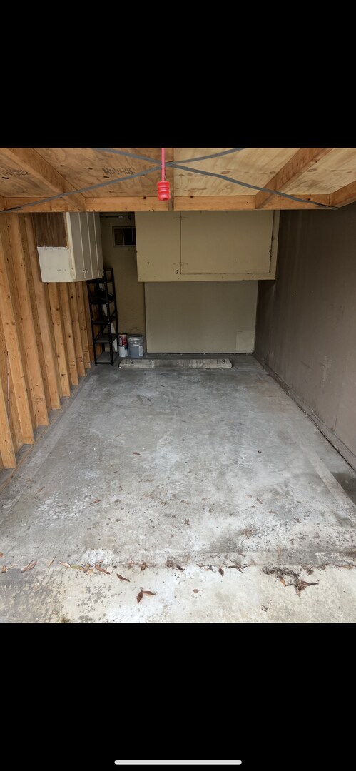 Building Photo - Vacant and Ready, Del Mar Bluffs, West of I-5, Minutes to Beaches and Del Mar