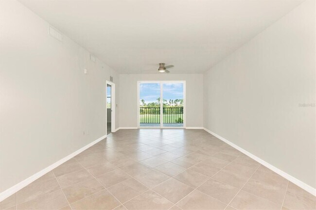 Building Photo - 12320 Wellen Golf St