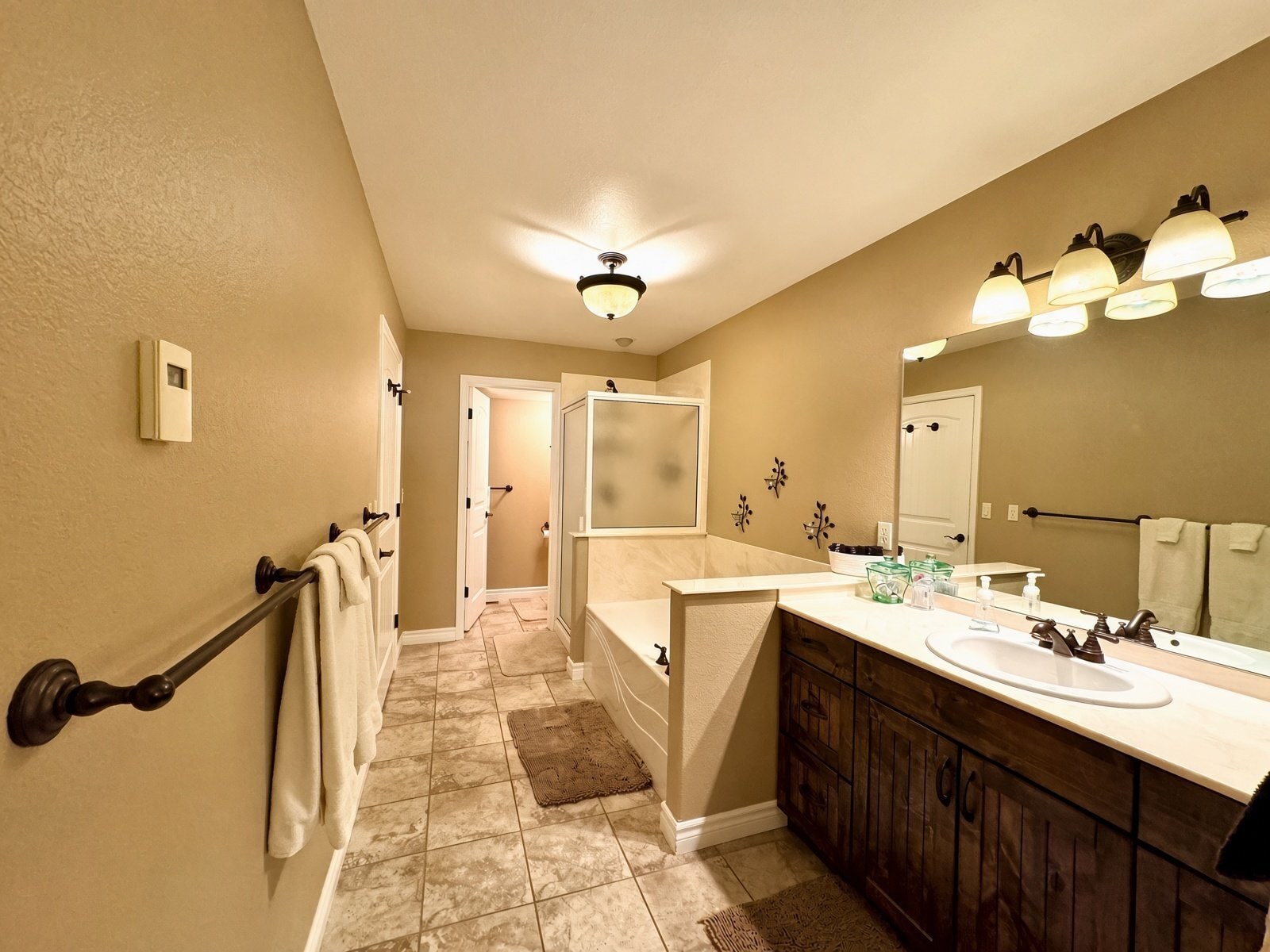 Building Photo - 153 Oakmont Lp