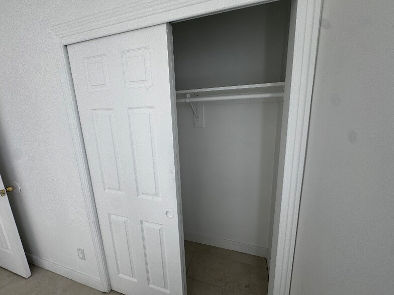 Building Photo - 1764 W 28th St