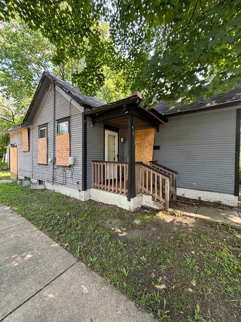 Building Photo - 1319 W Aiken Ave