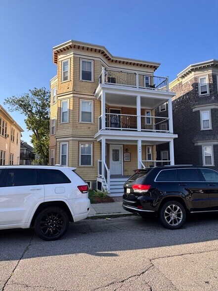 Primary Photo - 144 Minot St