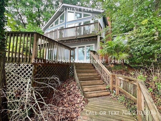 Building Photo - 3324 Sadler Rd
