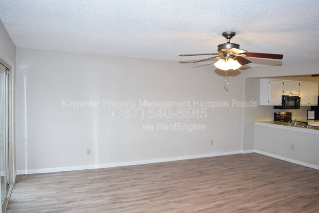 Building Photo - 1412 Woodscape Ln