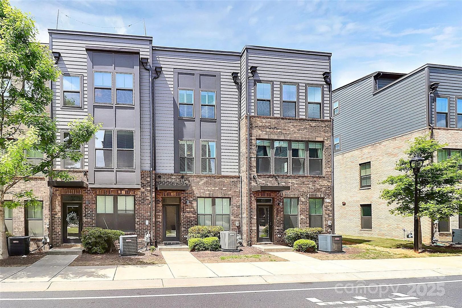 Building Photo - 317 Music Hall Wy