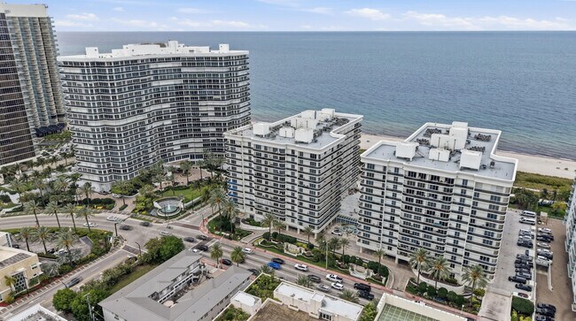 Building Photo - 9595 Collins Ave