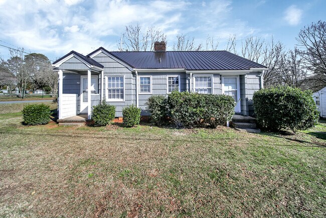 Primary Photo - Duplex