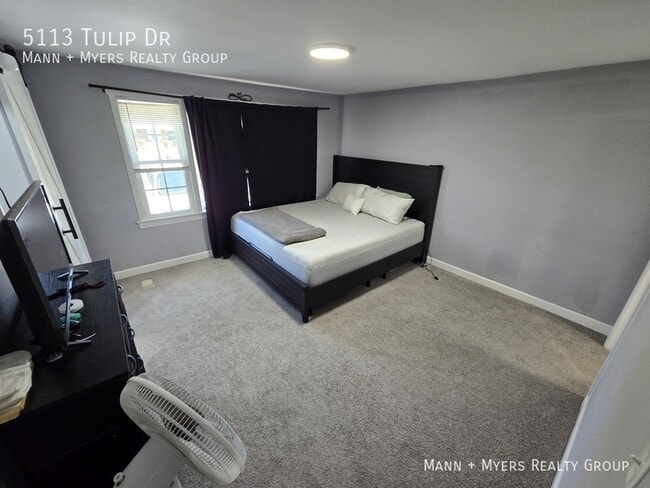 Building Photo - 5113 Tulip Dr