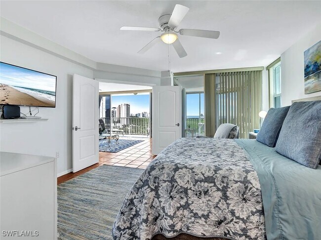 Building Photo - 6361 Pelican Bay Blvd