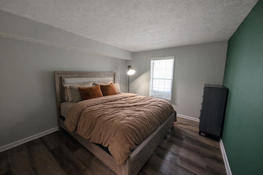 Bedroom #2 - 1302 Natchez Trce