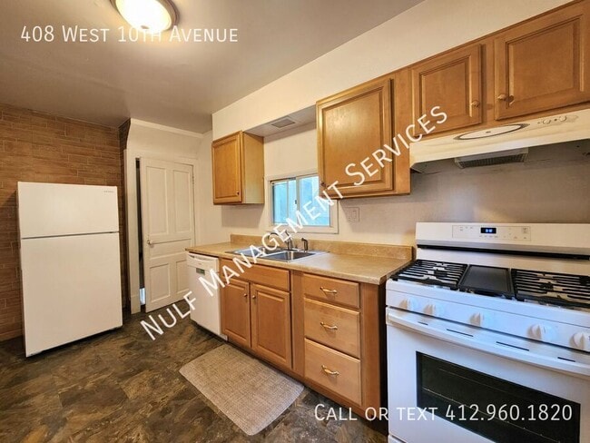 Primary Photo - 408 W 10th Ave