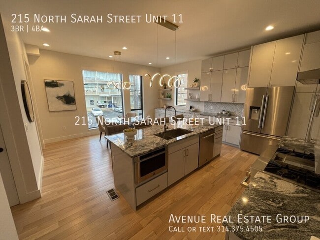 Building Photo - 215 N Sarah St