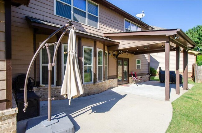 Building Photo - 4669 Sierra Creek Dr NE