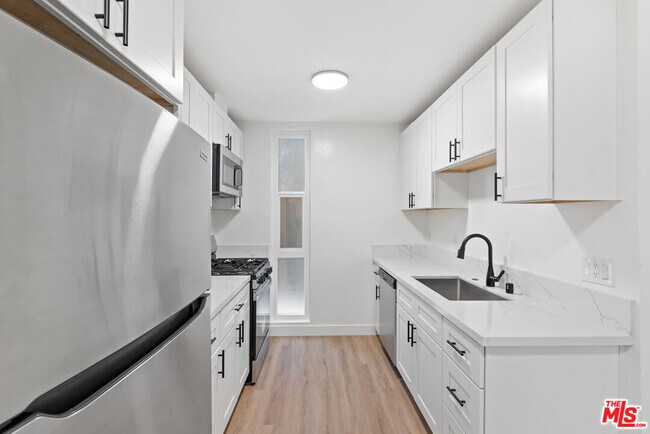 Building Photo - 1743 9th St