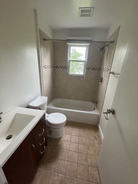 Building Photo - 12720 Feldon St