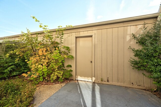 Building Photo - Cozy 2x1.5 Apartment in Oklahoma City loca...