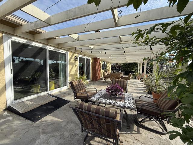 Building Photo - 3439 Lakewood St