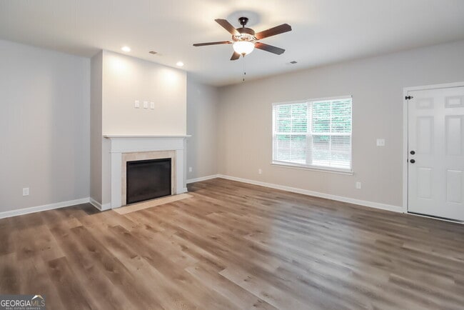Building Photo - 1020 Bluecoat Cir