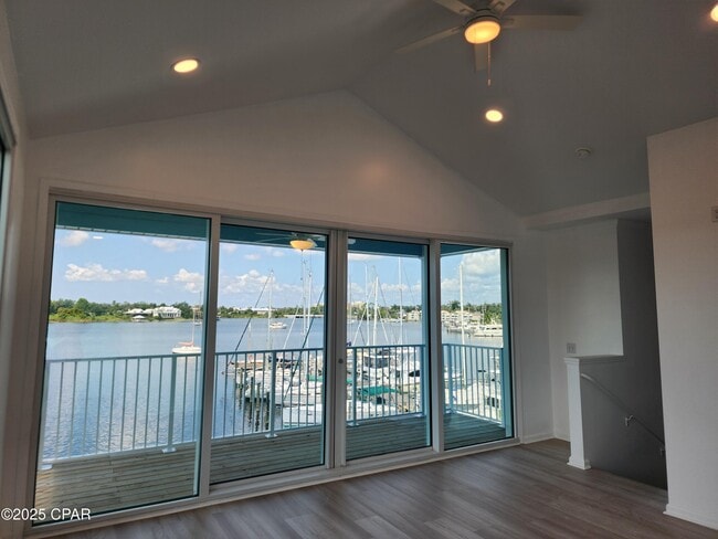 Building Photo - 300 Penny Ct